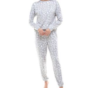 Roudelain Leopard Butter Knit Loungewear Set, Large